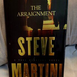 ALL BOOKS 2 FOR $6.00 !!!  The Arraignment by Steve Martini
